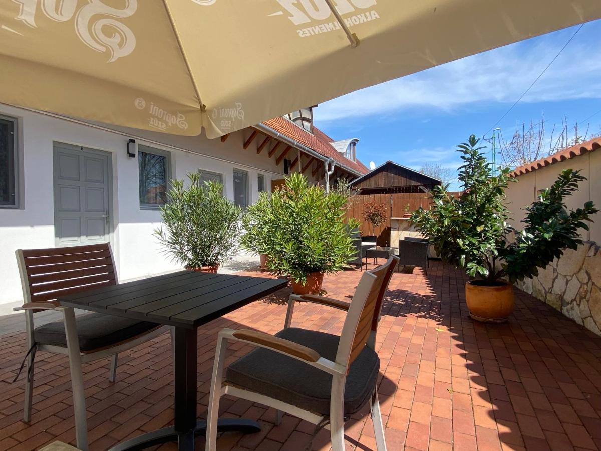 Szkita Panzio Bed and Breakfast Balatonmáriafürdő Eksteriør billede